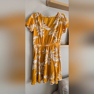 Old Navy Mustard and White Leaf Print Mini Dress